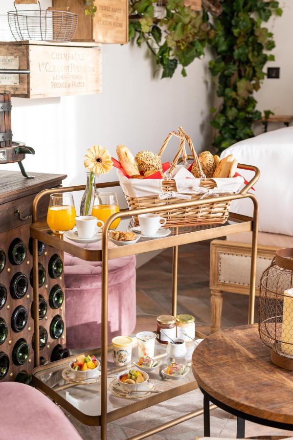 La Bastide Du Rocher Boutique Hotel & Spa รอกเกอบรูน-ซูร์-อาร์ฌ็องส์ ภายนอก รูปภาพ
