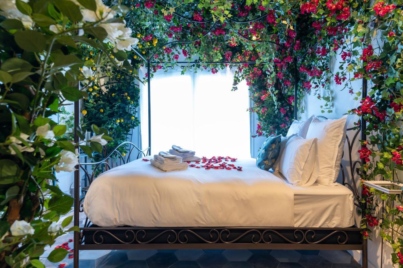 La Bastide Du Rocher Boutique Hotel & Spa รอกเกอบรูน-ซูร์-อาร์ฌ็องส์ ภายนอก รูปภาพ