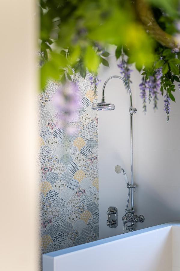 La Bastide Du Rocher Boutique Hotel & Spa รอกเกอบรูน-ซูร์-อาร์ฌ็องส์ ภายนอก รูปภาพ