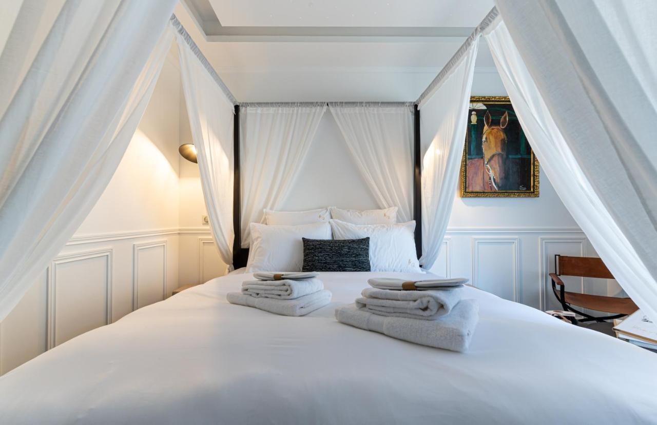 La Bastide Du Rocher Boutique Hotel & Spa รอกเกอบรูน-ซูร์-อาร์ฌ็องส์ ภายนอก รูปภาพ