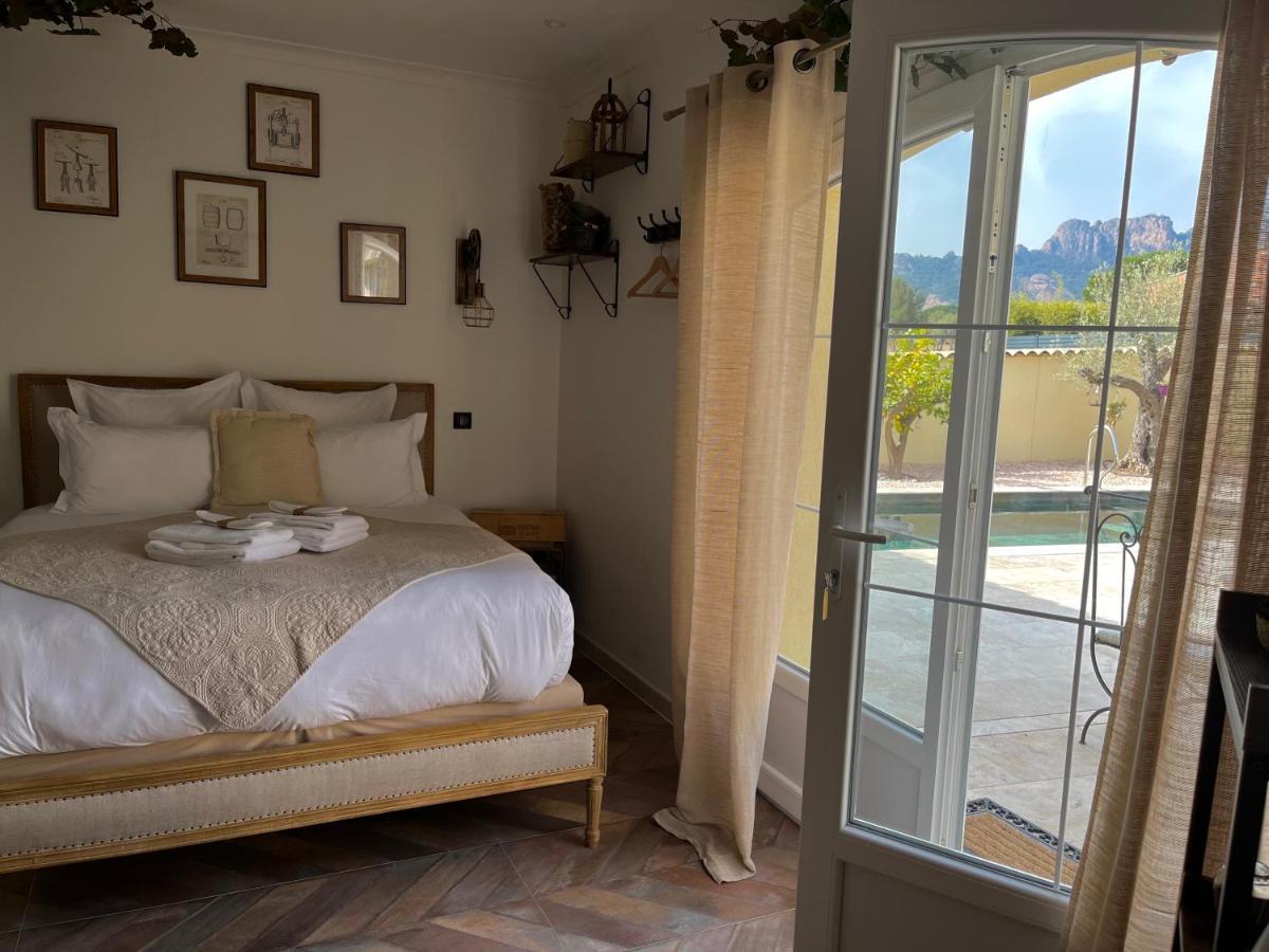 La Bastide Du Rocher Boutique Hotel & Spa รอกเกอบรูน-ซูร์-อาร์ฌ็องส์ ภายนอก รูปภาพ