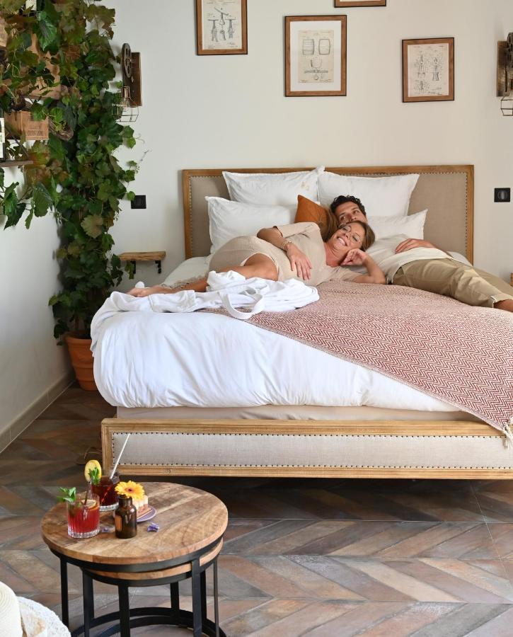 La Bastide Du Rocher Boutique Hotel & Spa รอกเกอบรูน-ซูร์-อาร์ฌ็องส์ ภายนอก รูปภาพ