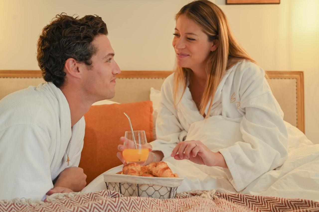 La Bastide Du Rocher Boutique Hotel & Spa รอกเกอบรูน-ซูร์-อาร์ฌ็องส์ ภายนอก รูปภาพ