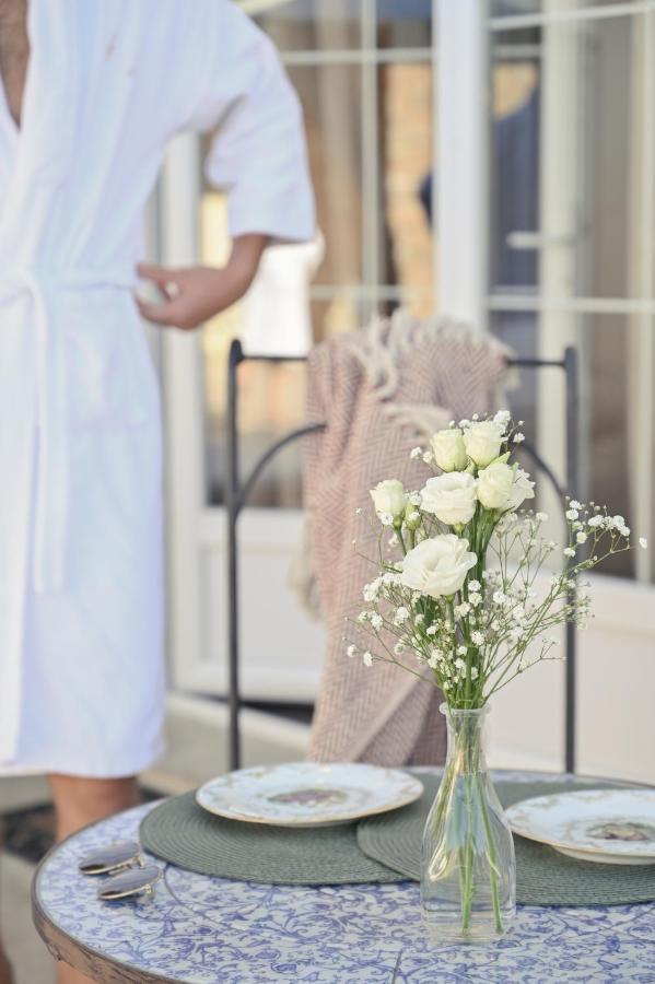 La Bastide Du Rocher Boutique Hotel & Spa รอกเกอบรูน-ซูร์-อาร์ฌ็องส์ ภายนอก รูปภาพ